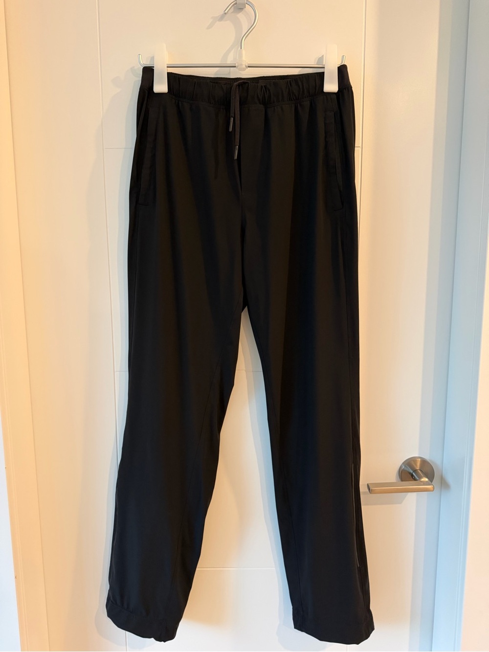 lululemon Black Elastic Waist Joggers 29” ( Older version of Surge Pants?!) Sz 6